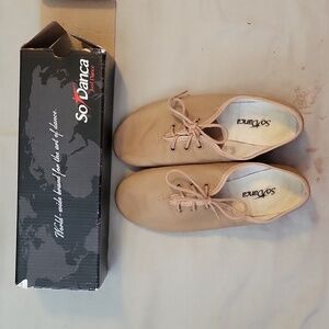 Dance shoes So Danca